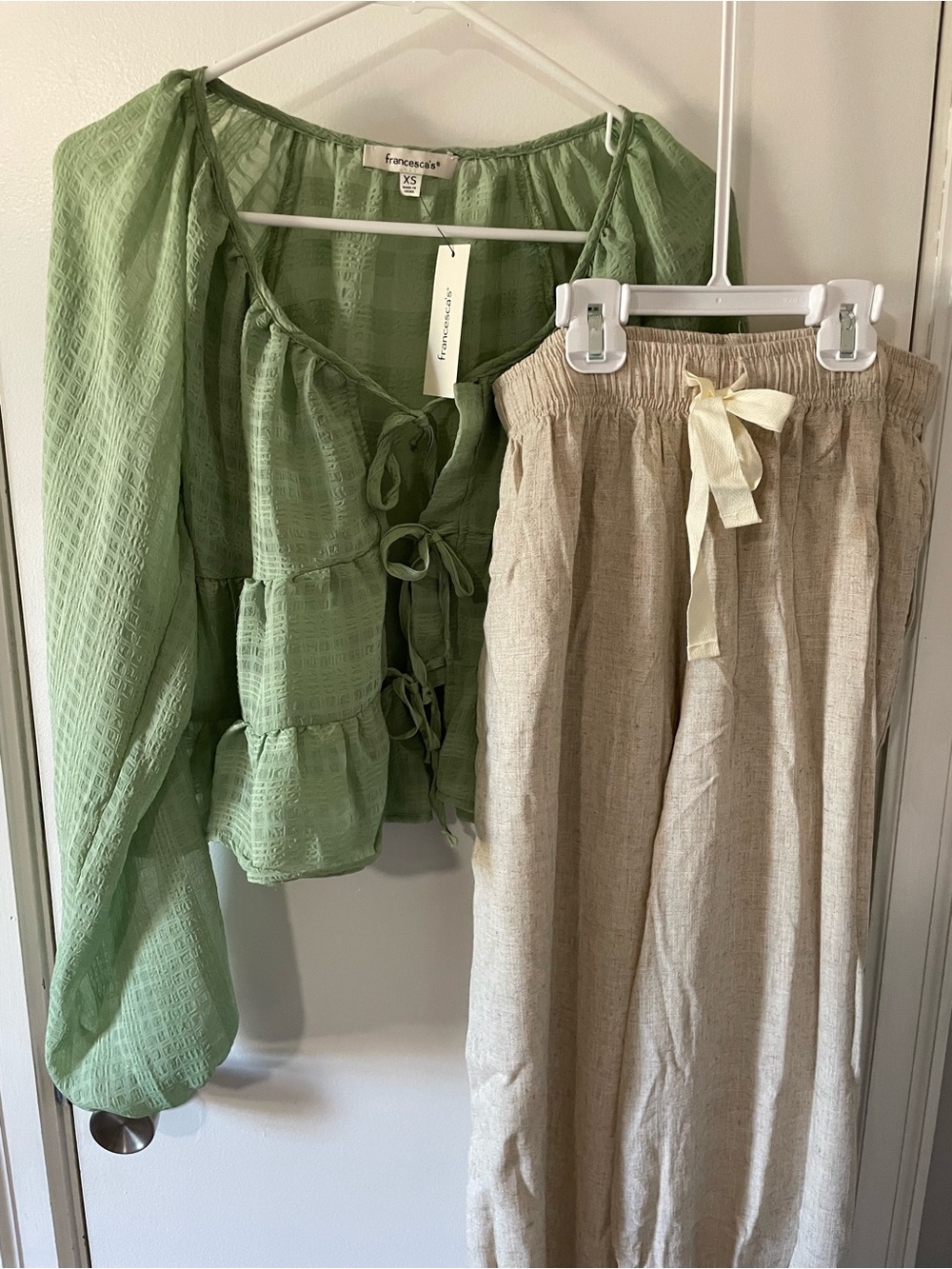 Pinterest Soft Girl Fairycore 2 Piece Outfit Green Ruffle Top Linen Pants NWT - Picture 8 of 9